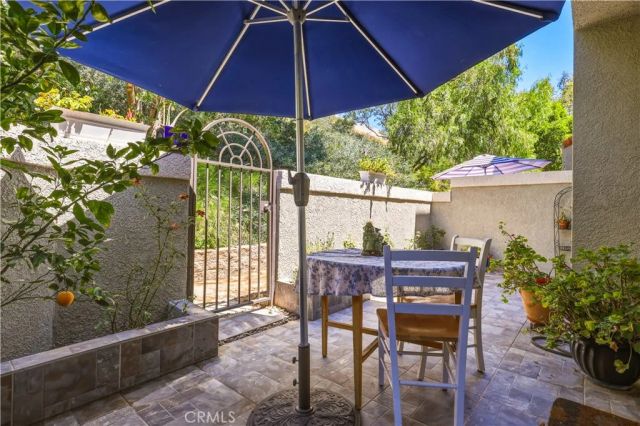 22229 Shadow Valley, Chatsworth, CA 91311