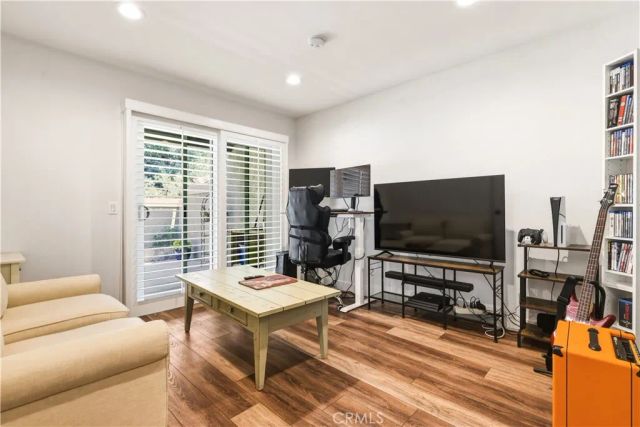 22229 Shadow Valley, Chatsworth, CA 91311
