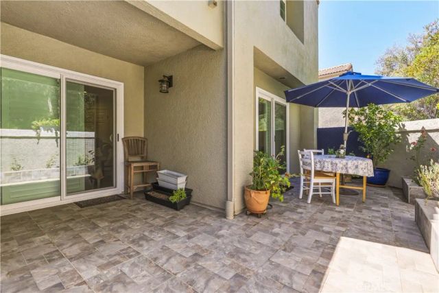 22229 Shadow Valley, Chatsworth, CA 91311