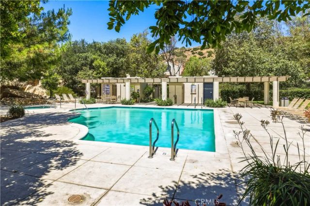 22229 Shadow Valley, Chatsworth, CA 91311