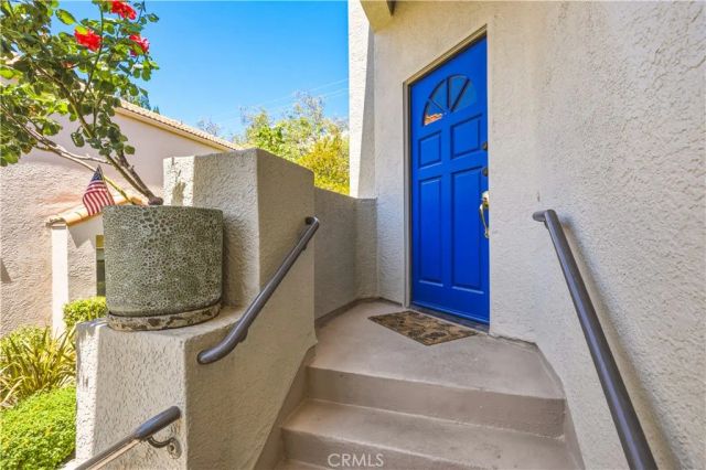 22229 Shadow Valley, Chatsworth, CA 91311
