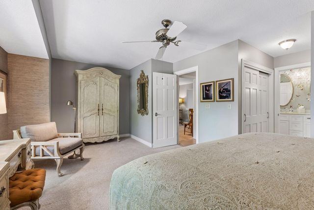 2228 Sherwood Court, Minnetonka, MN 55305