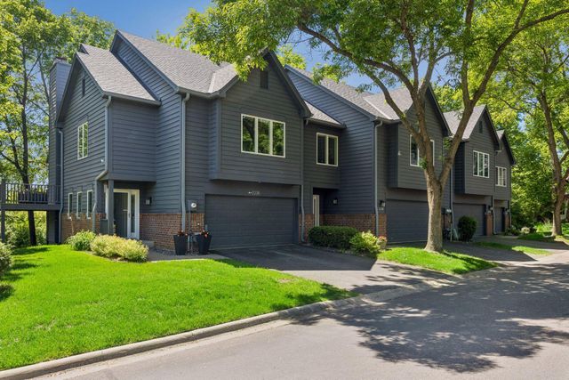 2228 Sherwood Court, Minnetonka, MN 55305