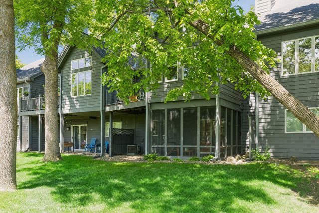 2228 Sherwood Court, Minnetonka, MN 55305
