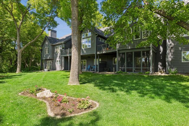 2228 Sherwood Court, Minnetonka, MN 55305
