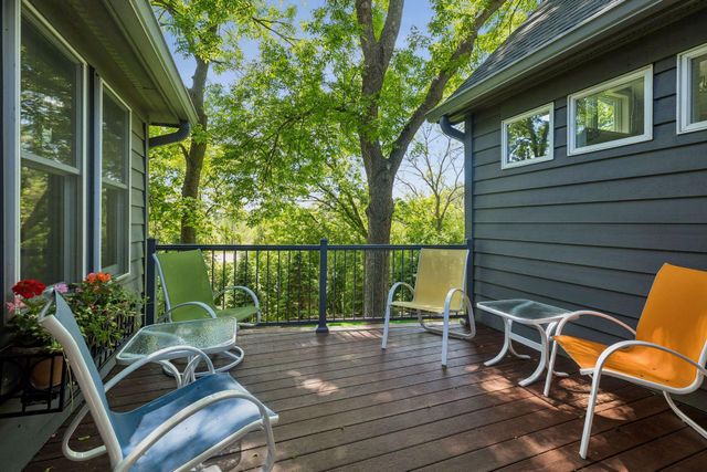 2228 Sherwood Court, Minnetonka, MN 55305