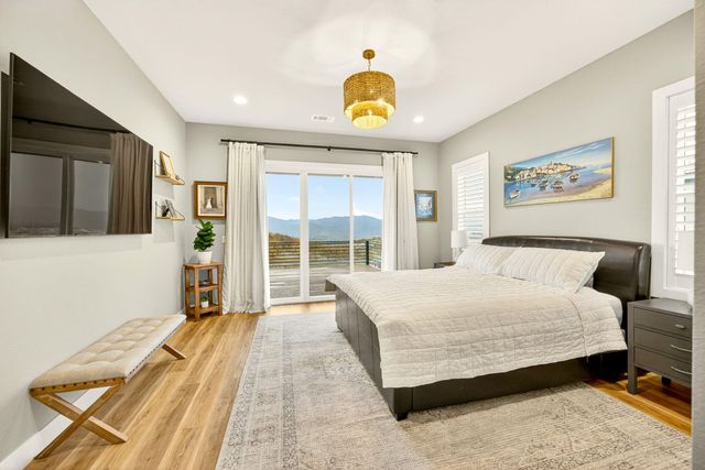 5623 Autumn Park Drive, Medford, OR 97504