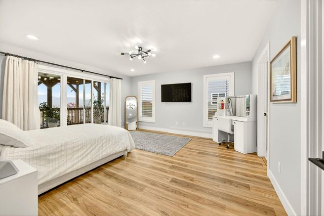 5623 Autumn Park Drive, Medford, OR 97504