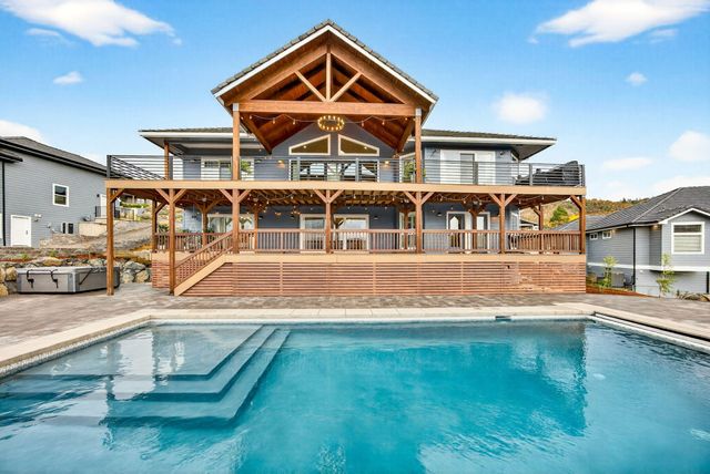 5623 Autumn Park Drive, Medford, OR 97504