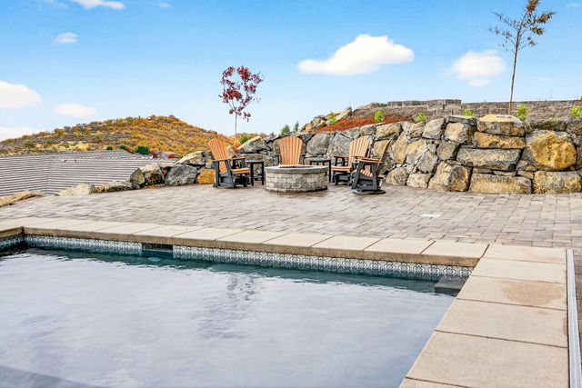 5623 Autumn Park Drive, Medford, OR 97504