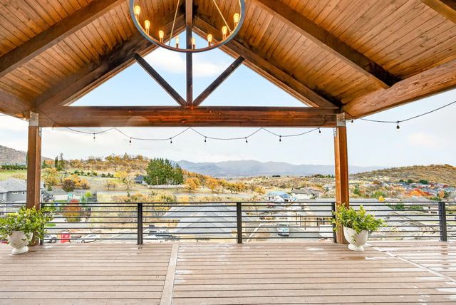 5623 Autumn Park Drive, Medford, OR 97504