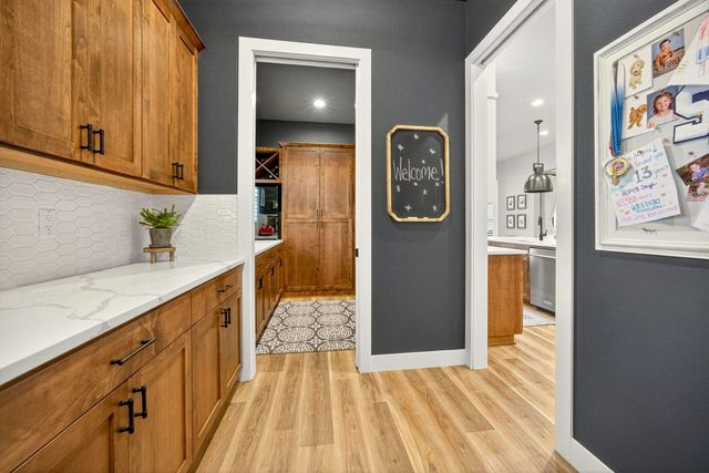 5623 Autumn Park Drive, Medford, OR 97504