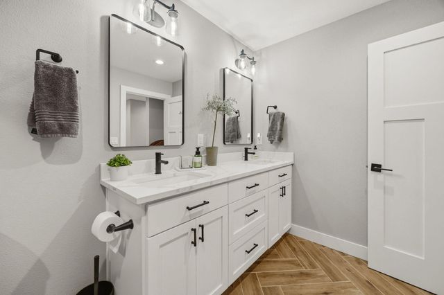 5623 Autumn Park Drive, Medford, OR 97504