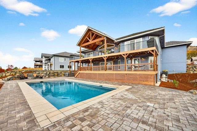 5623 Autumn Park Drive, Medford, OR 97504