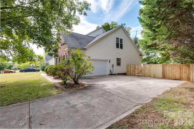 124 Doby Creek Court, Fort Mill, SC 29715