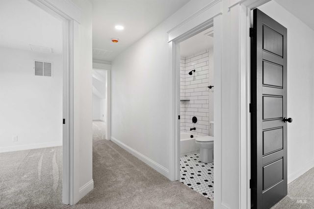 564 Moonstone Road, Kimberly, ID 83341