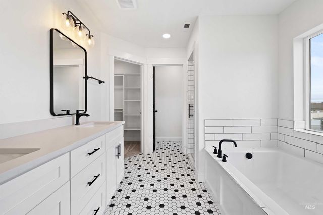 564 Moonstone Road, Kimberly, ID 83341