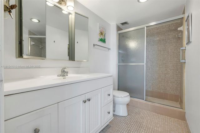 7081 Environ Blvd 641, Lauderhill, FL 33319