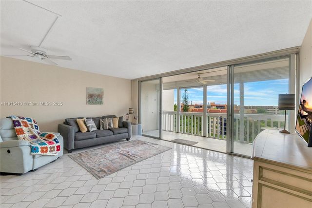 7081 Environ Blvd 641, Lauderhill, FL 33319