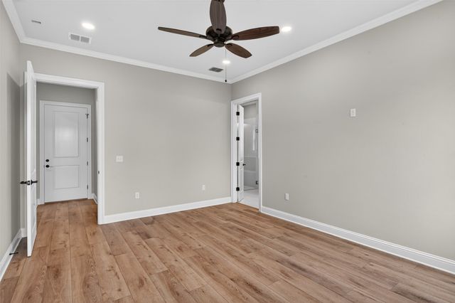 111 Katy Lane, Bossier City, LA 71111