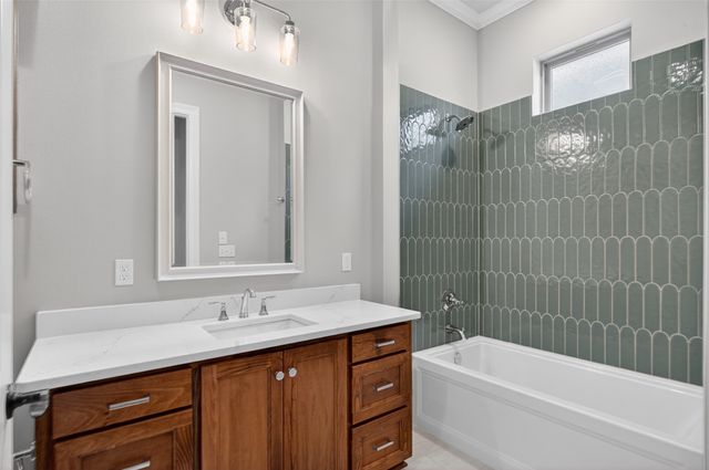 111 Katy Lane, Bossier City, LA 71111