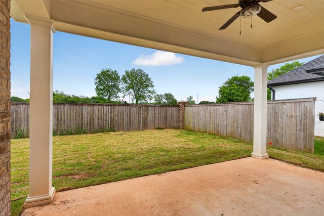 111 Katy Lane, Bossier City, LA 71111