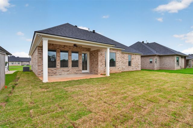 111 Katy Lane, Bossier City, LA 71111