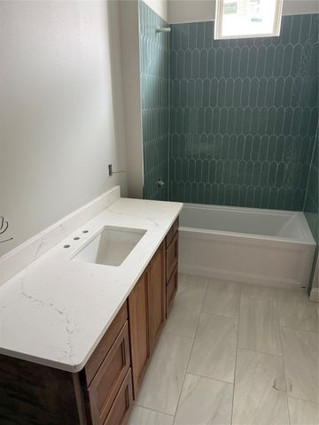 111 Katy Lane, Bossier City, LA 71111