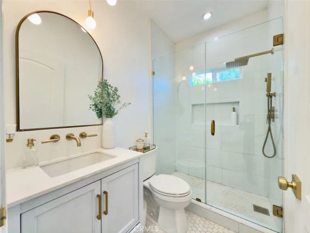 11454 Sunburst Street, Lakeview Terrace, CA 91342