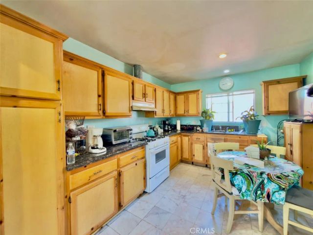 11454 Sunburst Street, Lakeview Terrace, CA 91342