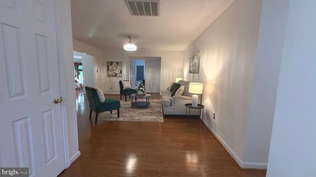 14791 CONWAY DR, Manassas, VA 20112