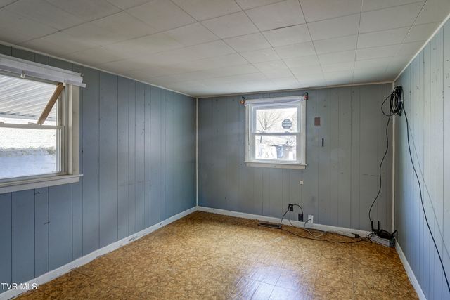 377 Henson Road, Bristol, TN 37620