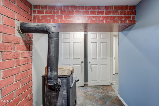 377 Henson Road, Bristol, TN 37620