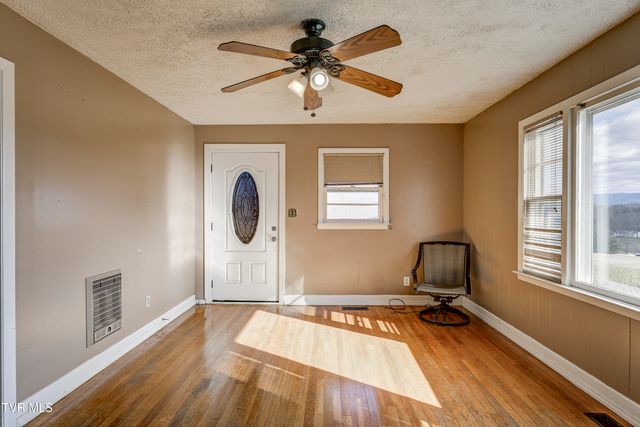 377 Henson Road, Bristol, TN 37620