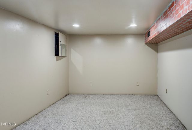 377 Henson Road, Bristol, TN 37620