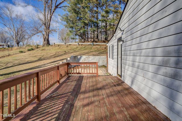 377 Henson Road, Bristol, TN 37620