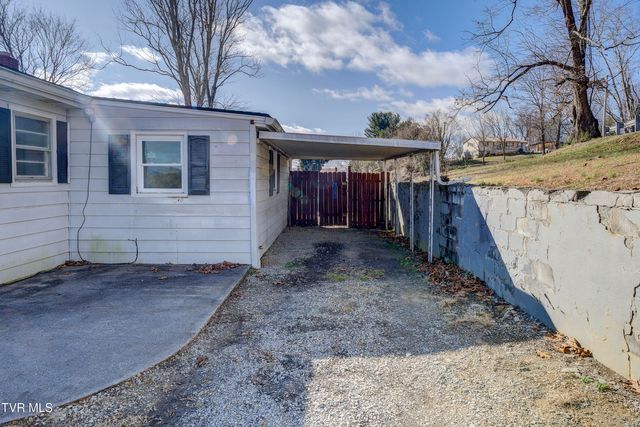 377 Henson Road, Bristol, TN 37620
