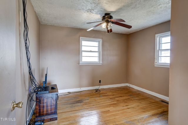 377 Henson Road, Bristol, TN 37620