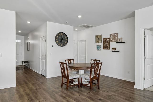 432 Lauren Ln, Chapel Hill, TN 37034
