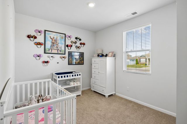 432 Lauren Ln, Chapel Hill, TN 37034