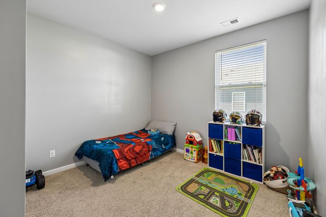 432 Lauren Ln, Chapel Hill, TN 37034