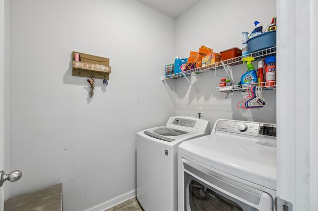432 Lauren Ln, Chapel Hill, TN 37034