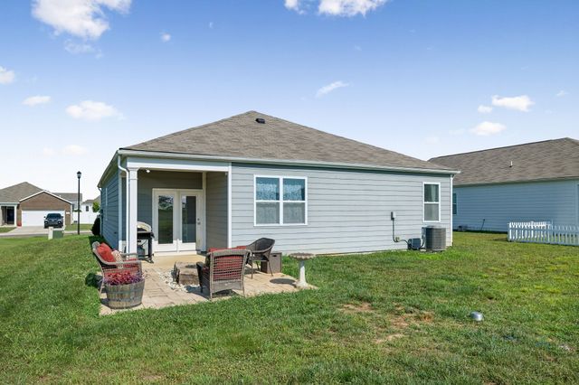 432 Lauren Ln, Chapel Hill, TN 37034