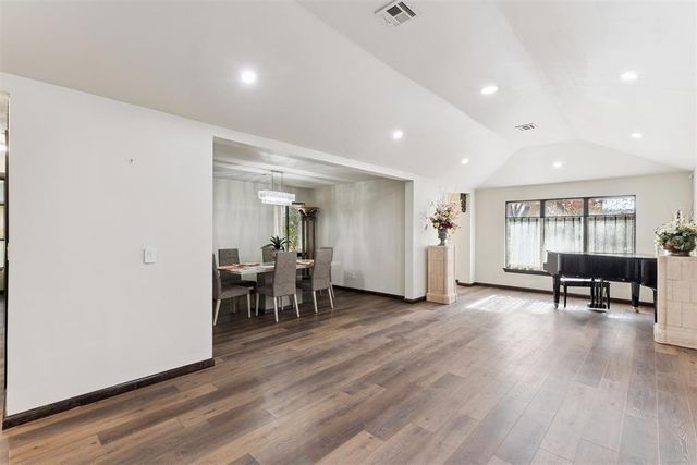 1801 Westminster Place, Nichols Hills, OK 73120