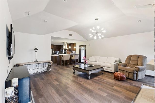 1801 Westminster Place, Nichols Hills, OK 73120