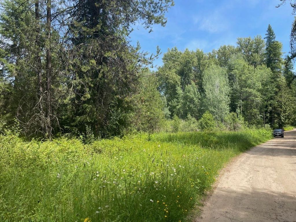 600 Huntley Ln, Newport, WA 99156