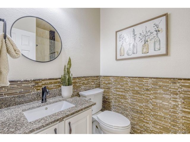 10048 Cottoncreek Dr, Highlands Ranch, CO 80130