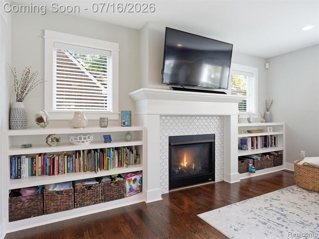 1427 N Maple Avenue, Royal Oak, MI 48067