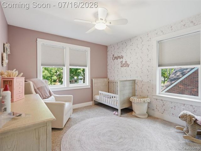 1427 N Maple Avenue, Royal Oak, MI 48067
