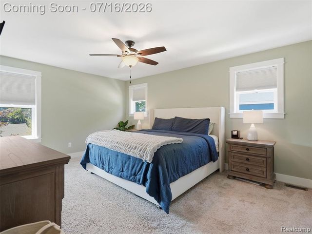 1427 N Maple Avenue, Royal Oak, MI 48067